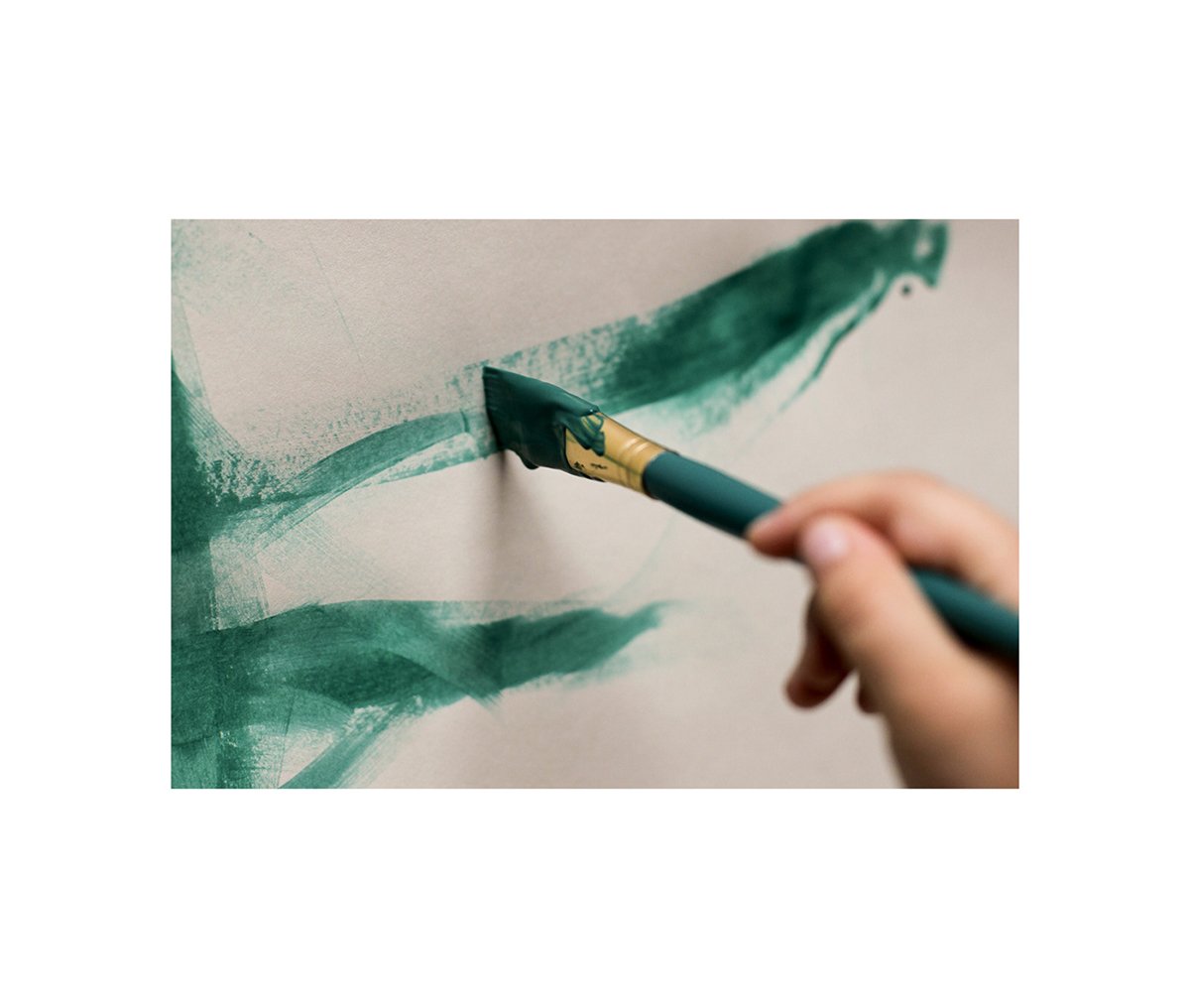 藝術(shù)教育機(jī)構(gòu)品牌VI設(shè)計(jì)和品牌包裝設(shè)計(jì)，教育機(jī)構(gòu)VI設(shè)計(jì)，教育機(jī)構(gòu)品牌視覺識別設(shè)計(jì)，品牌包裝設(shè)計(jì)，深圳VI設(shè)計(jì)，深圳品牌視覺識別設(shè)計(jì)，左右格局