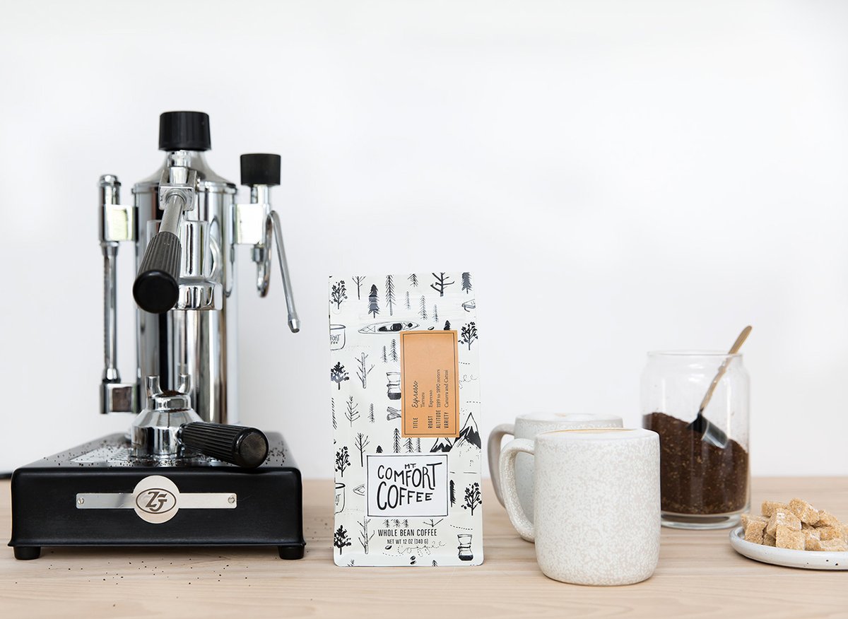 （餐飲）Comfort咖啡品牌vi設計&mdash;&mdash;插圖包裝視覺設計，vi設計，餐飲vi設計，餐飲品牌vi設計，包裝視覺設計，品牌標識vi設計，品牌vi設計，品牌策劃，深圳vi設計，左右格局