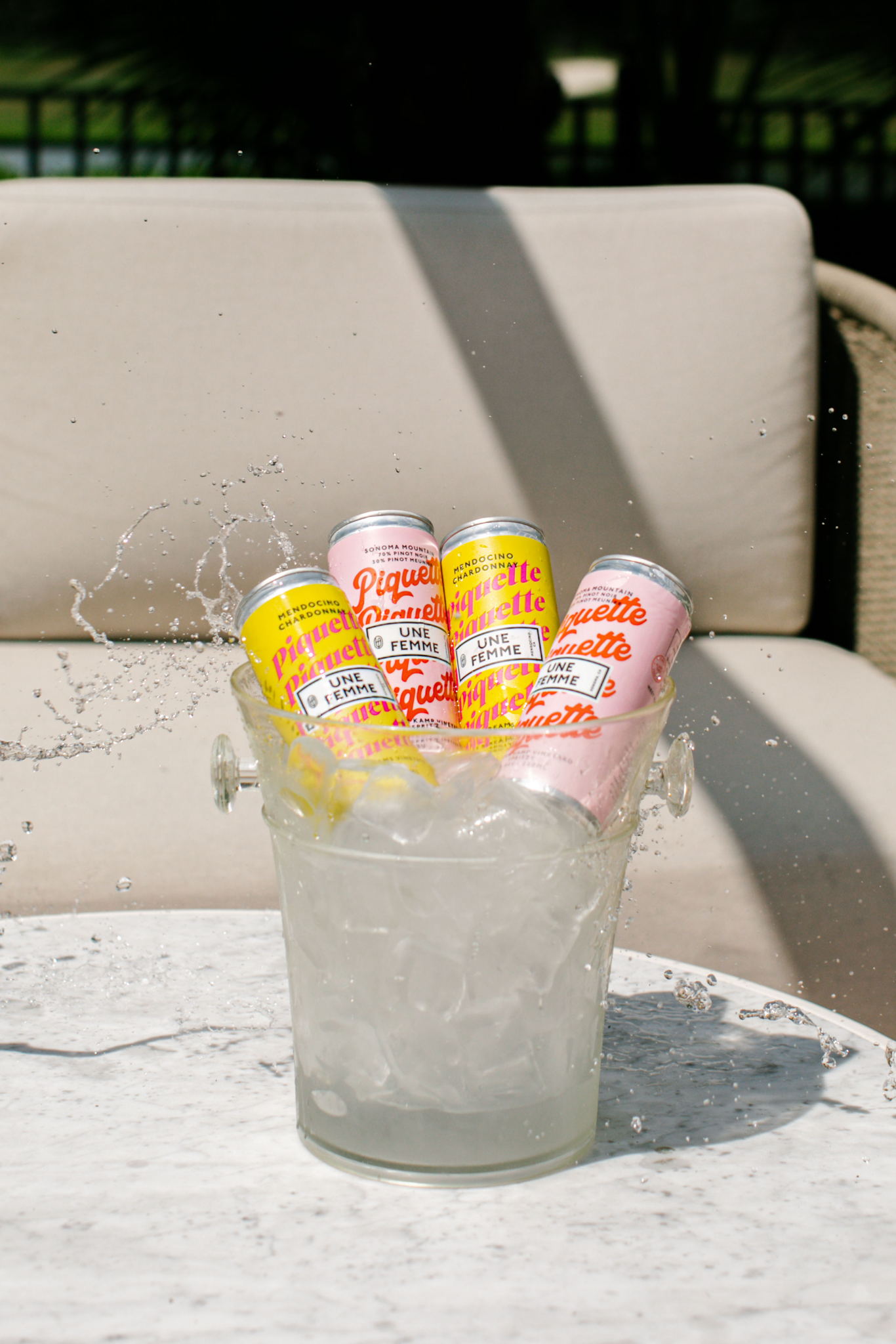 罐裝葡萄酒的包裝設(shè)計(jì) 罐裝葡萄酒的包裝設(shè)計(jì)