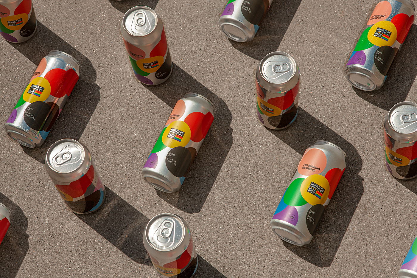 超大五彩紙屑的啤酒包裝設(shè)計(jì) 超大五彩紙屑的啤酒包裝設(shè)計(jì)