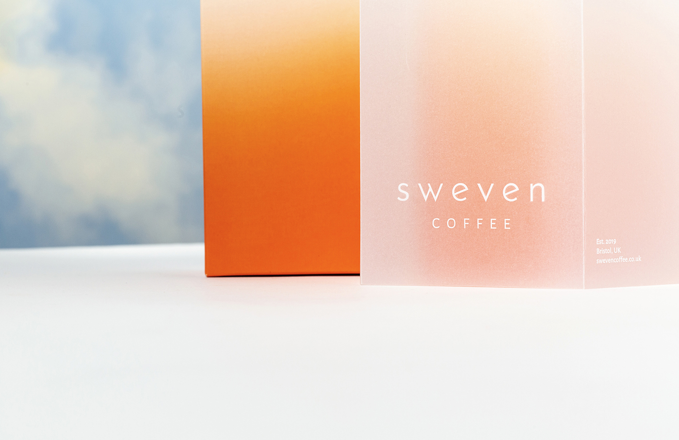 品牌包裝設(shè)計(jì):在早晨的咖啡杯底尋找寧靜的時(shí)尚包裝設(shè)計(jì) 品牌包裝設(shè)計(jì):在早晨的咖啡杯底尋找寧靜的時(shí)尚包裝設(shè)計(jì)